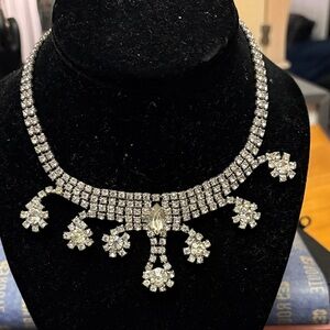 Stunning Vintage  Crystal Rhinestone Garland Statement Necklace 1950s